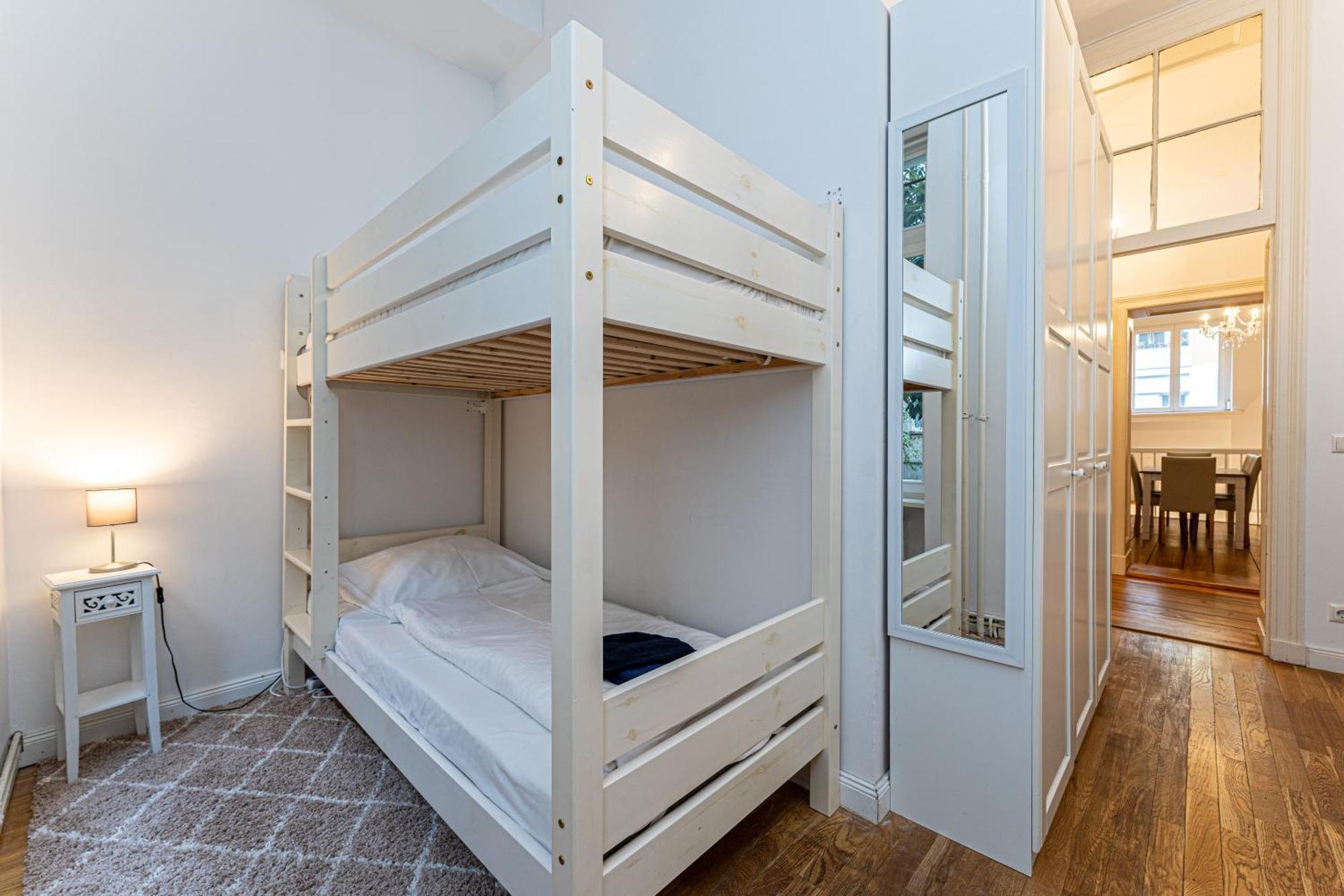 Be In Berlin Apartments Zentral Und Ruhig Fuer Familien Und Geschaeftsreisende In Schoeneberg Zewnętrze zdjęcie